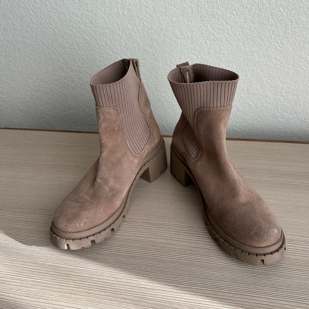 Steve Madden Tan Suede Chunky Heel Boot 8